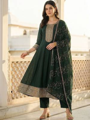 Women Ethnic Motifs Embroidered Panelled Thread Work Kurta with Trousers & With Dupatta 5