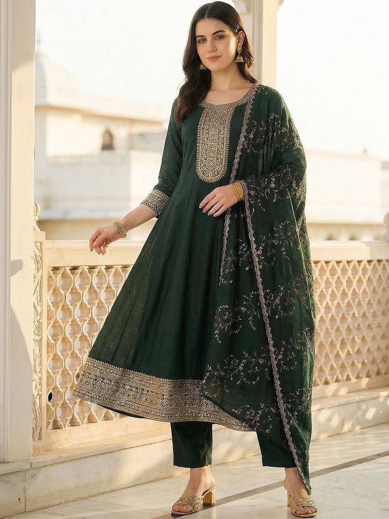 Women Ethnic Motifs Embroidered Panelled Thread Work Kurta with Trousers & With Dupatta