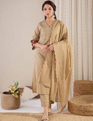 Women Yoke Design Embroidered Cotton Kurta with Trousers & Dupatta 2