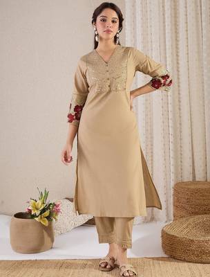 Women Yoke Design Embroidered Cotton Kurta with Trousers & Dupatta 6