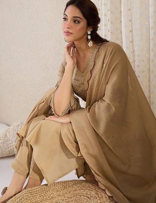 Women Yoke Design Embroidered Cotton Kurta with Trousers & Dupatta 7