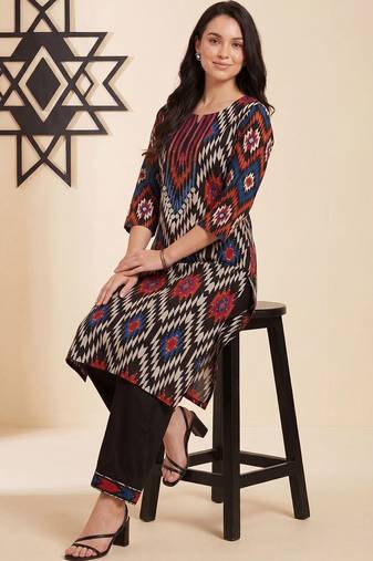 Women Printed Regular  Cotton Kurta with Trousers