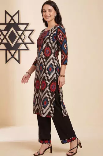 Women Printed Regular  Cotton Kurta with Trousers