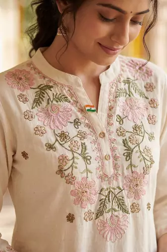 Women Floral Embroidered Regular Thread Work Pure Cotton Kurta with Trousers
