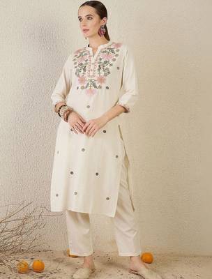 Women Floral Embroidered Regular Thread Work  Cotton Kurta with Trousers 5
