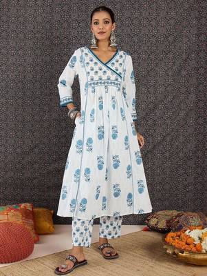 Women Floral Printed Regular  Cotton Kurta with Trousers 1