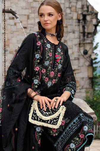 Floral Embroidered Tie-Up Neck Thread Work Straight Kurta With Trousers & Dupatta