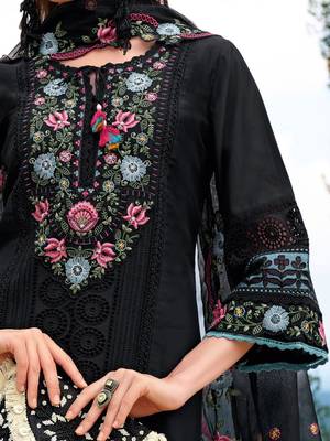 Floral Embroidered Tie-Up Neck Thread Work Straight Kurta With Trousers & Dupatta 3