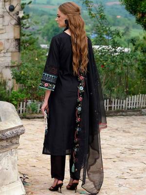 Floral Embroidered Tie-Up Neck Thread Work Straight Kurta With Trousers & Dupatta 5