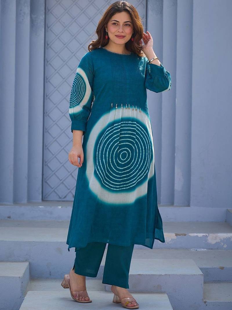 Women Printed Regular Thread Work Pure Cotton Kurta with Trousers