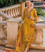 Floral Embroidered Regular Thread Work  Cotton Kurta with Trousers & Dupatta