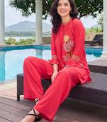 Women Floral Embroidered Panelled Thread Work Kurta with Trousers