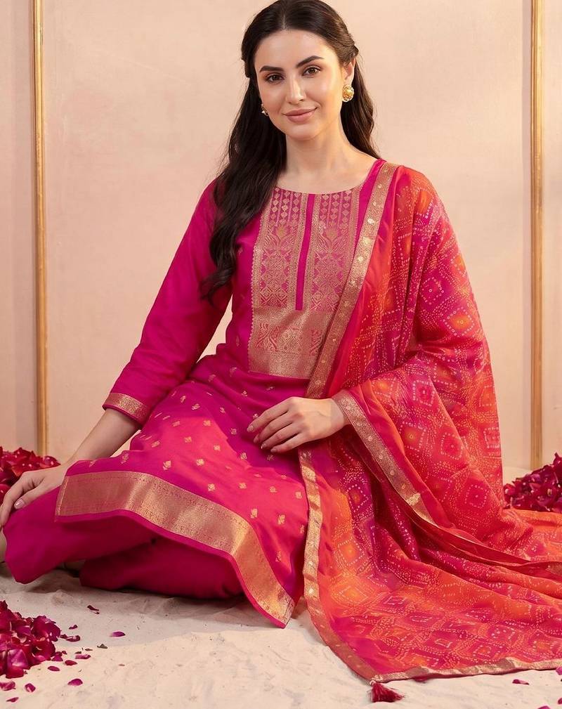 Women Ethnic Motifs Regular Kurta with Trousers & With Dupatta