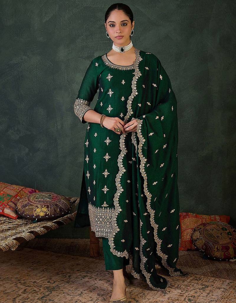 Ethnic Motifs Embroidered Round Neck Kurta With Trousers & Dupatta