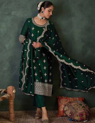 Ethnic Motifs Embroidered Round Neck Kurta With Trousers & Dupatta 5