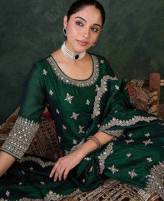 Ethnic Motifs Embroidered Round Neck Kurta With Trousers & Dupatta 6