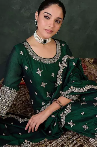 Ethnic Motifs Embroidered Round Neck Kurta With Trousers & Dupatta
