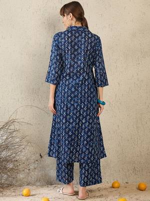 Geometric Printed Shirt Collar A-Line  Cotton Kurta With Palazzos 4