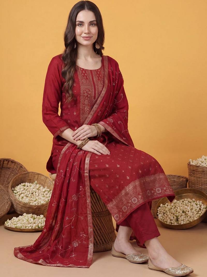 Women Ethnic Motifs Printed Regular Kurta with Trousers & With Dupatta