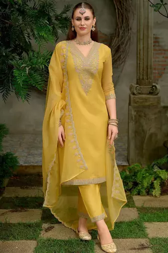 Ethnic Motifs Embroidered Kurta with Trousers & Dupatta
