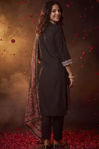 Women Ethnic Motifs Embroidered Regular Thread Work Kurta with Trousers & With Dupatta