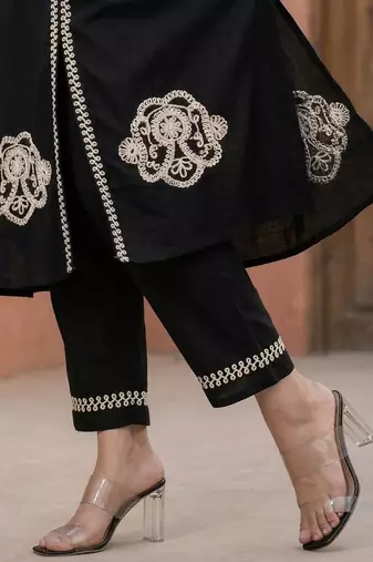 Women Ethnic Motifs Embroidered Regular Thread Work Pure Cotton Kurta with Palazzos