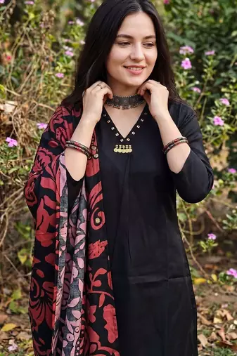 Women Ethnic Motifs Regular Thread Work Pure Cotton Kurta with Trousers & With Dupatta