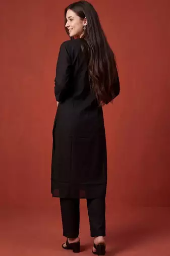 Women Ethnic Motifs Printed Regular Thread Work  Cotton Kurta with Trousers & With Dupatta