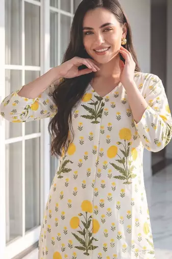 Women Floral Printed Regular Pure Cotton A-Line Kurta with Palazzos