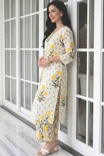 Women Floral Printed Regular Pure Cotton A-Line Kurta with Palazzos
