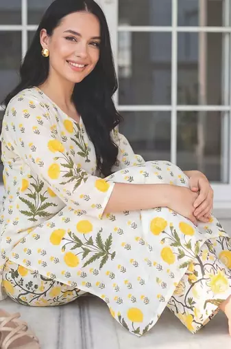 Women Floral Printed Regular Pure Cotton A-Line Kurta with Palazzos