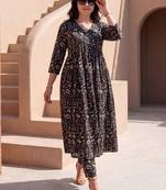 Women Ethnic Motifs Printed Empire  Cotton Kurta with Trousers