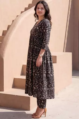 Women Ethnic Motifs Printed Empire Pure Cotton Kurta with Trousers