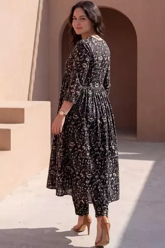Women Ethnic Motifs Printed Empire Pure Cotton Kurta with Trousers