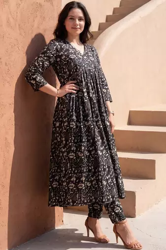 Women Ethnic Motifs Printed Empire Pure Cotton Kurta with Trousers