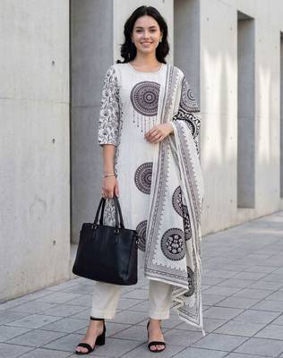 Women Ethnic Motifs Printed Regular  Cotton Kurta with Trousers & With Dupatta 5