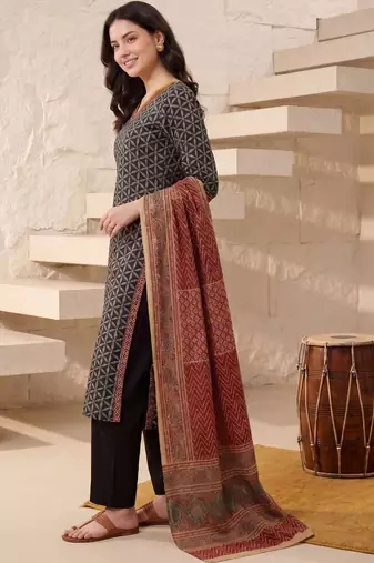 Women Printed Regular  Cotton Kurta with Trousers & With Dupatta
