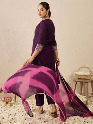 Ethnic Motifs Embroidered Thread Work Straight Kurta With Trousers & Dupatta 4