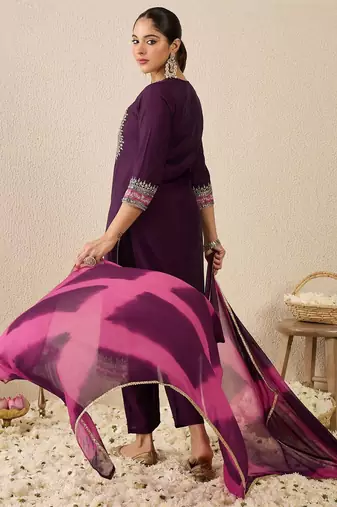 Ethnic Motifs Embroidered Thread Work Straight Kurta With Trousers & Dupatta