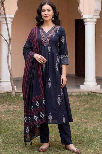 Women Ethnic Motifs Embroidered Panelled Thread Work Cotton Kurta with Trousers & With Dupatta