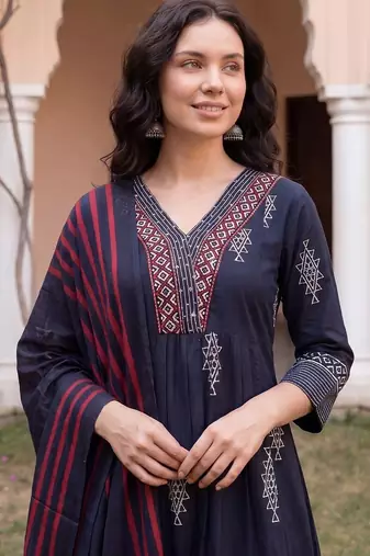 Women Ethnic Motifs Embroidered Panelled Thread Work  Cotton Kurta with Trousers & With Dupatta