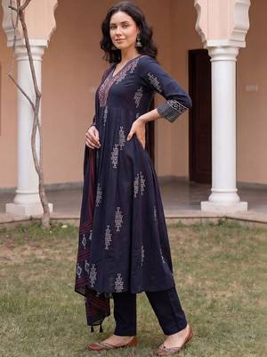Women Ethnic Motifs Embroidered Panelled Thread Work  Cotton Kurta with Trousers & With Dupatta 4