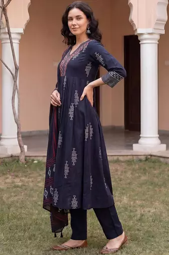 Women Ethnic Motifs Embroidered Panelled Thread Work  Cotton Kurta with Trousers & With Dupatta