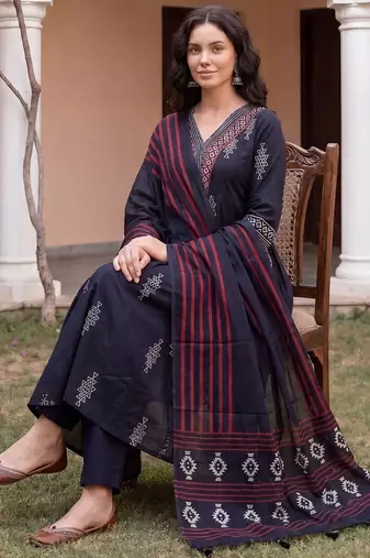 Women Ethnic Motifs Embroidered Panelled Thread Work  Cotton Kurta with Trousers & With Dupatta