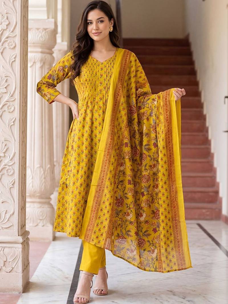 Women Floral Printed Empire  Cotton Kurta with Trousers & With Dupatta
