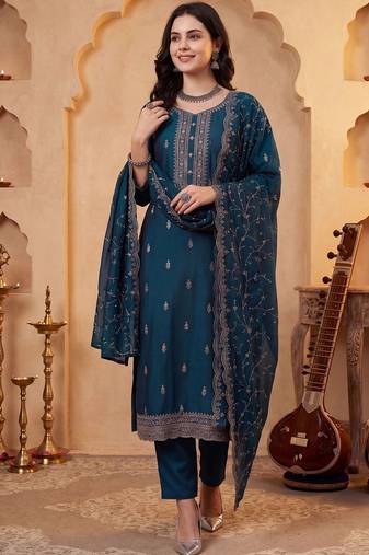Women Ethnic Motifs Embroidered Regular Thread Work Kurta With Trousers & Dupatta