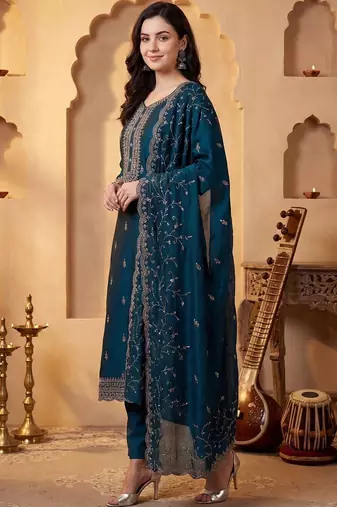 Women Ethnic Motifs Embroidered Regular Thread Work Kurta With Trousers & Dupatta