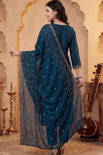 Women Ethnic Motifs Embroidered Regular Thread Work Kurta With Trousers & Dupatta