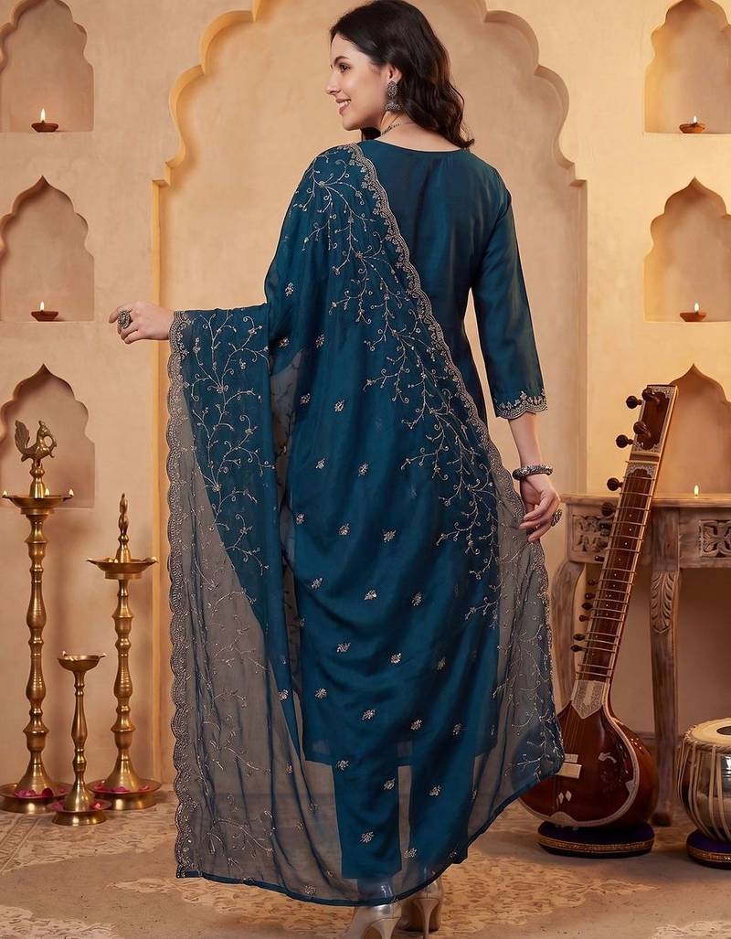 Women Ethnic Motifs Embroidered Regular Thread Work Kurta With Trousers & Dupatta