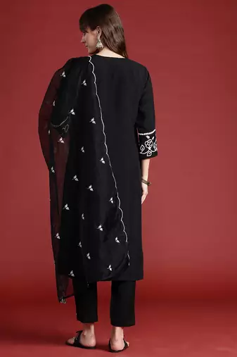 Floral Embroidered Thread Work Kurta With Trousers & Dupatta